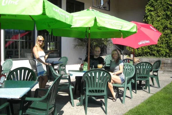 McCulloch Station Pub