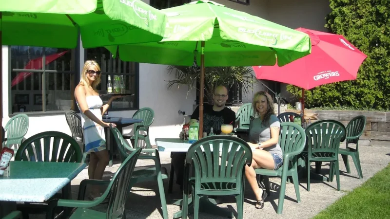 McCulloch Station Pub