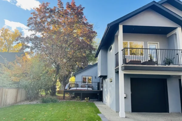 Hikari-Okanagan Sunshine B&B