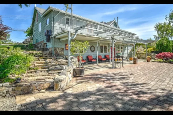 Blackbird Glen Bed & Breakfast