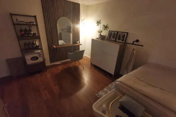 Bridget Beauty – Semi permanent Make up – Head SPA