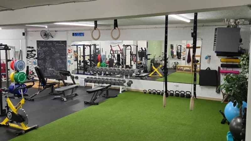 Vi, Your Neighbourhood Gym