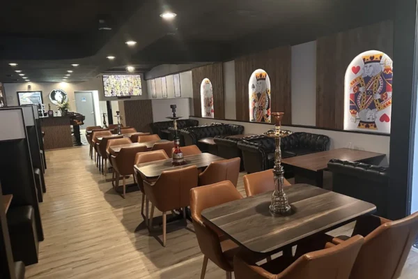 Midnight Kings Hookah Lounge & Grill