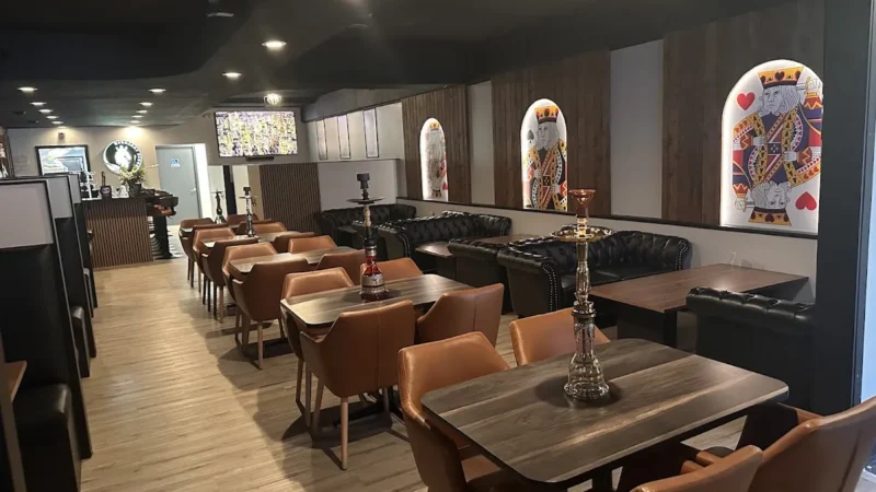 Midnight Kings Hookah Lounge & Grill