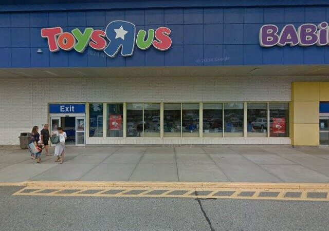 Toys R Us
