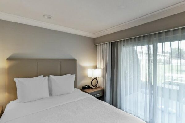 Best Western Plus Kelowna Hotel & Suites