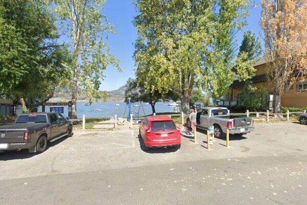 Manhattan Drive Beach Access