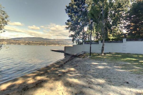 West Avenue Beach Access