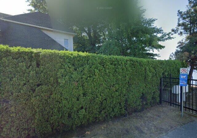 McTavish Avenue Beach Access