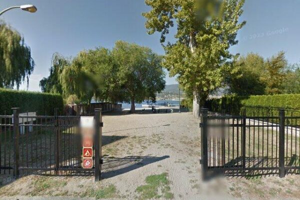 Burne Avenue Beach Access